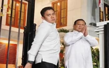 Seskab Teddy Tak Sesuai Job Respons Kritik Dino Patti Djalal, Seharusnya Bakom